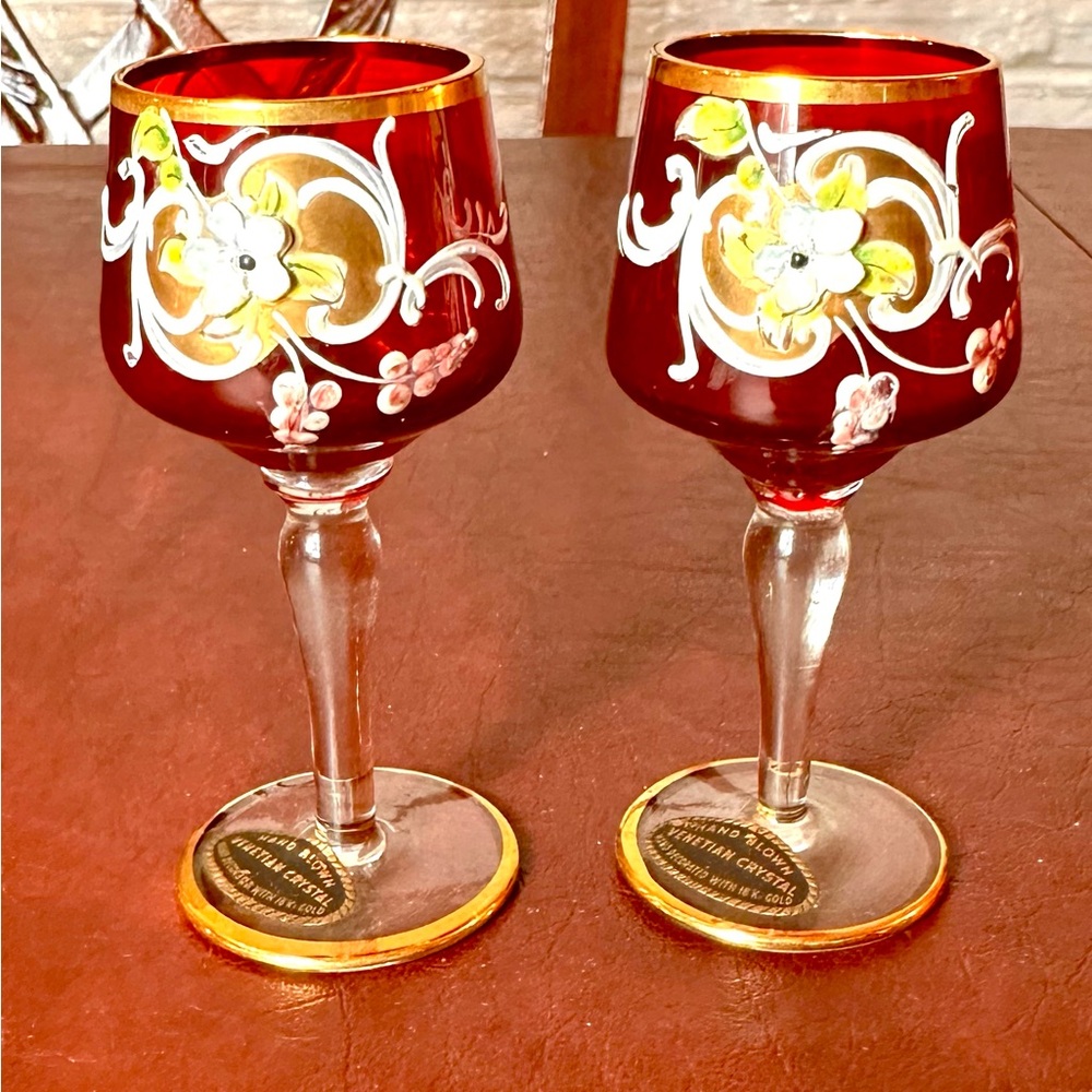 Elegant Bischoff Cordials Venetian, Italian Red Rose & Gold, Excel Vintage Cond
